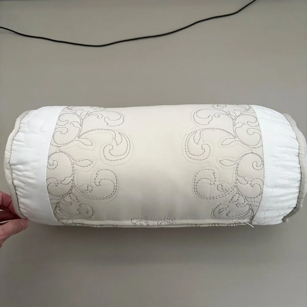Lenox American Design Set of 2 Cream Wht Embroidered Accent Pillow Duck Feather